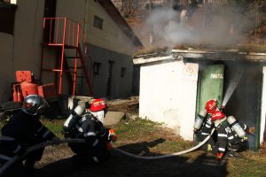 Reading fire with Vatra Dornei’s firefighters